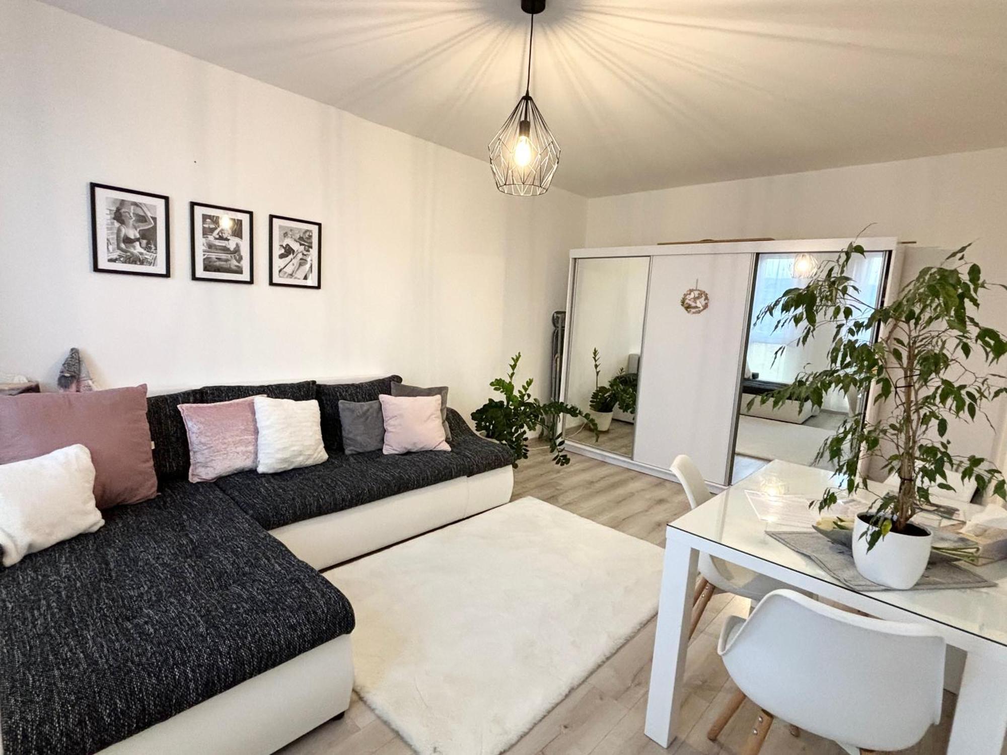 Glamour Residence Πετς Εξωτερικό φωτογραφία